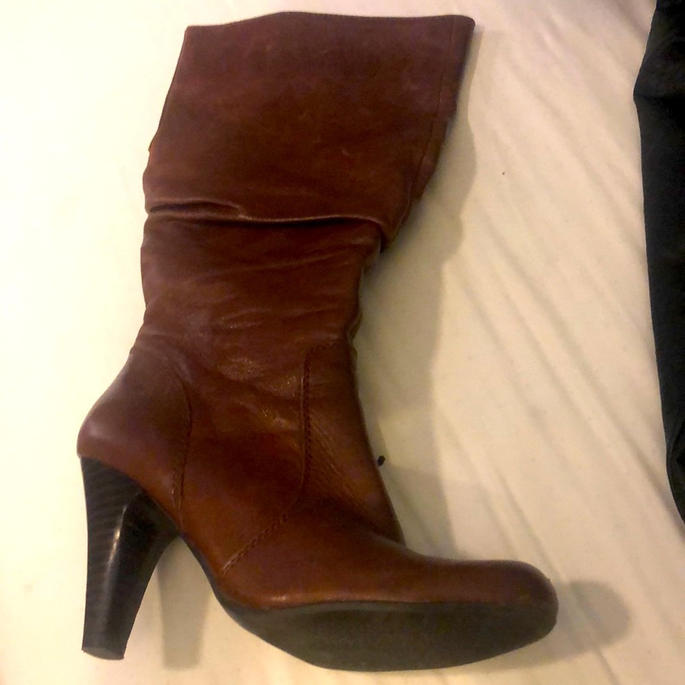 Guess brown leather boots for woman